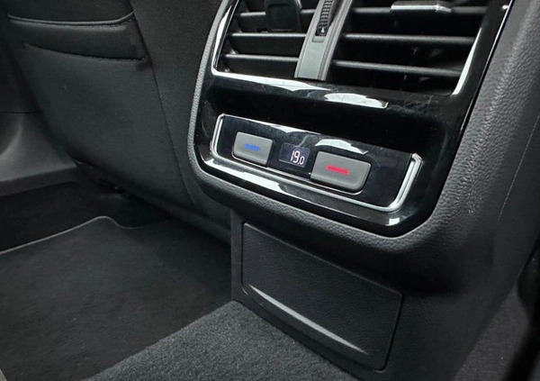 Volkswagen Passat cena 84900 przebieg: 135690, rok produkcji 2019 z Cybinka małe 121